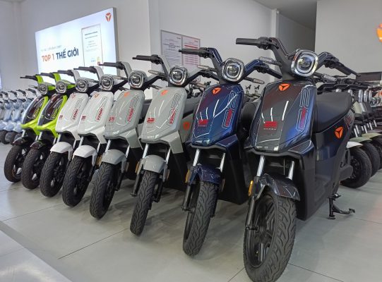 Mừng Lễ 30/4, Nhận Ngay Ưu Đãi Siêu Hấp Dẫn Từ Xe Điện Vĩnh Trường